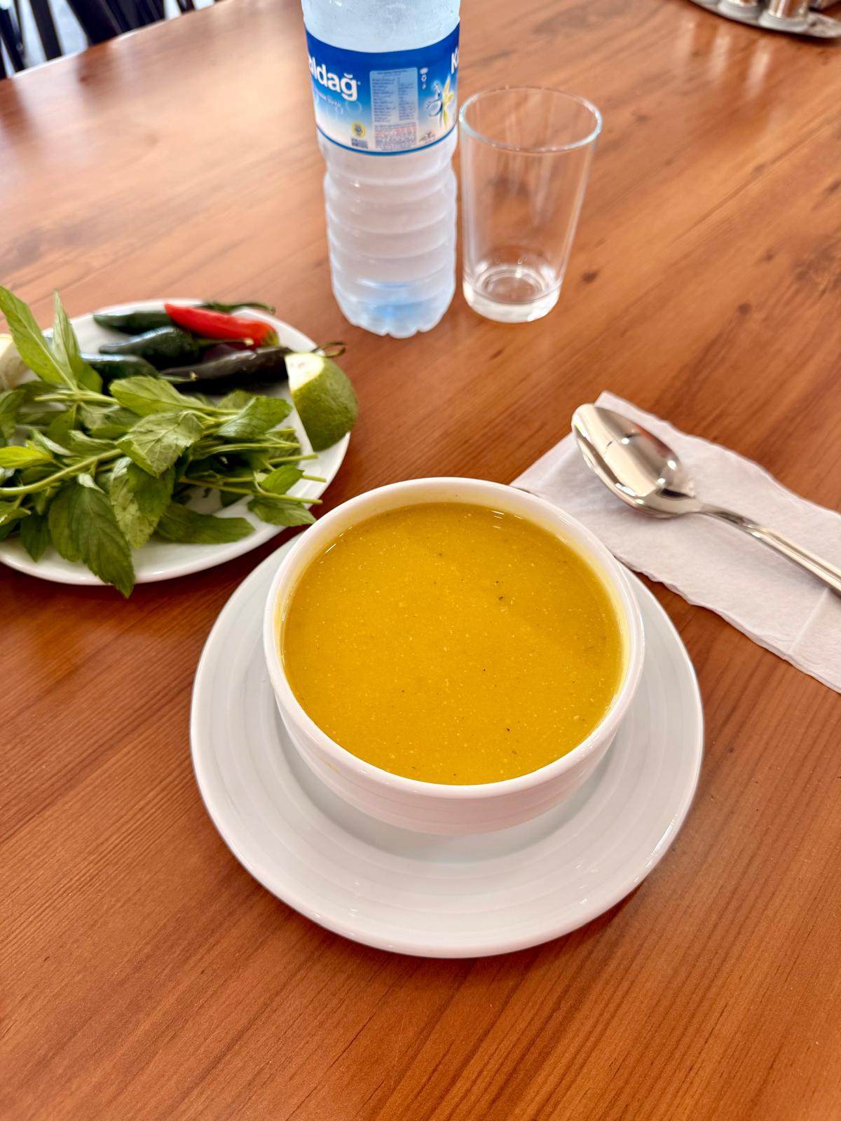 Süzme Mercimek Çorbası